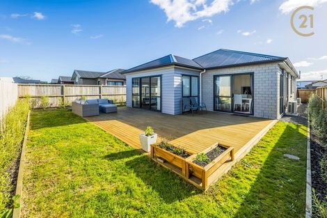 Photo of property in 11 Piripono Crescent, Pukekohe, 2120
