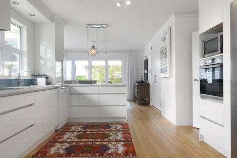 Photo of property in 67 Record Street, Fitzroy, New Plymouth, 4312