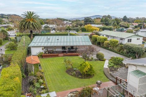 Photo of property in 75 Elizabeth Street, Waikanae, 5036