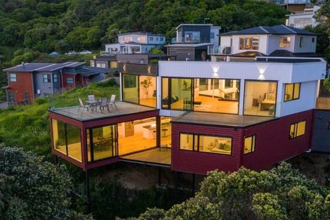 Photo of property in 10 Satchell Way, Kaiwharawhara, Wellington, 6035