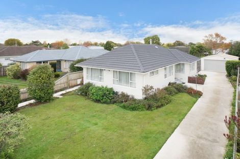 Photo of property in 15 Pembroke Street, Avondale, Christchurch, 8061