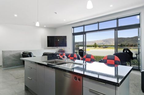 Photo of property in 7 Pit Lane, Cromwell, 9384