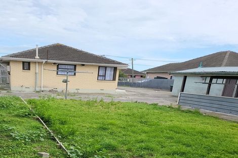 Photo of property in 33 Lyndhurst Crescent, Aranui, Christchurch, 8061