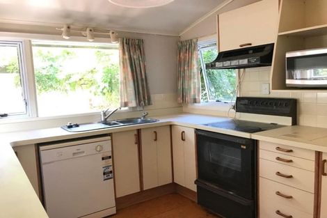 Photo of property in 30 William Souter Street, Forrest Hill, Auckland, 0620