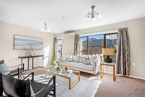 Photo of property in 39 Woodbury Street, Avonhead, Christchurch, 8042