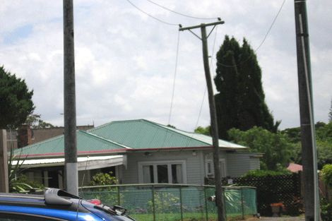 Photo of property in 1233a New North Road, Avondale, Auckland, 1026
