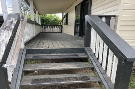 Photo of property in 5a Southview Place, Wattle Downs, Auckland, 2102