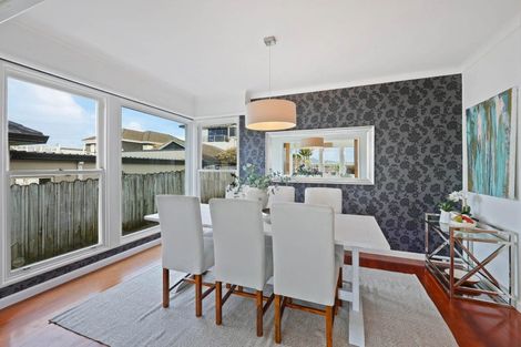 Photo of property in 24 Takutai Avenue, Bucklands Beach, Auckland, 2012