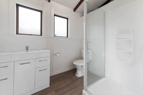 Photo of property in 14 Ingle Avenue, Waipahihi, Taupo, 3330