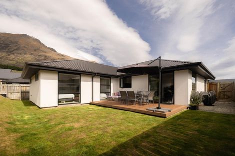 Photo of property in 11 Primrose Lane, Lower Shotover, Queenstown, 9304