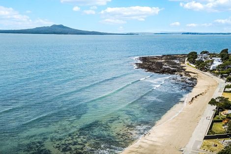 Photo of property in 1/13 Muritai Road, Milford, Auckland, 0620