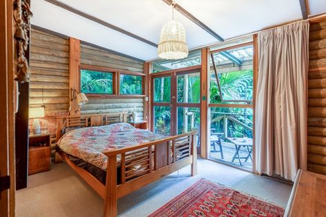 Photo of property in 54 Mahoe Road, Titirangi, Auckland, 0604