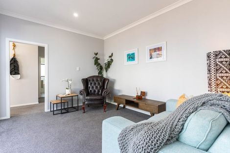 Photo of property in 28 Queen Charlotte Drive, Aotea, Porirua, 5024