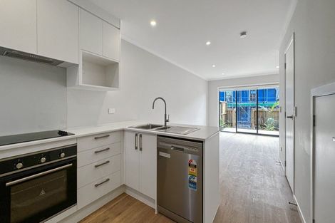 Photo of property in 2/125b Metcalfe Road, Ranui, Auckland, 0612