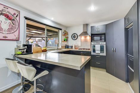 Photo of property in 11 Te Ironui Place, Huntington, Hamilton, 3210