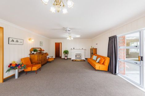 Photo of property in 12 Hind Place, Hokowhitu, Palmerston North, 4410