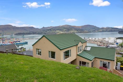 Photo of property in 16 Dudley Road, Lyttelton, 8082