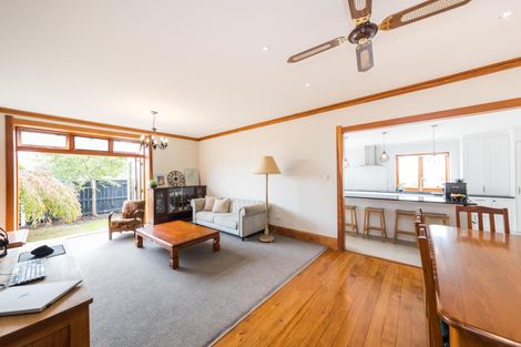 Photo of property in 61 Roy Street, Palmerston North, 4410