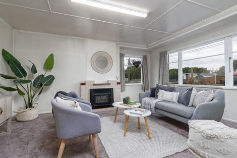 Photo of property in 8 Bethune Street, Featherston, 5710