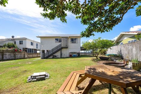 Photo of property in 219 One Tree Point Road, One Tree Point, 0118