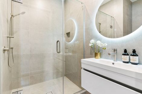 Photo of property in 16c Saltburn Road, Milford, Auckland, 0620