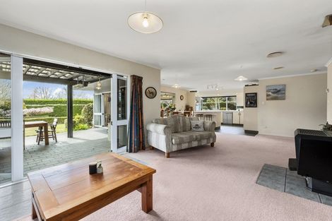 Photo of property in 93 Acacia Heights Drive, Acacia Bay, Taupo, 3385