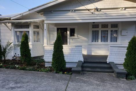 Photo of property in 7a Wheturangi Road, Greenlane, Auckland, 1051