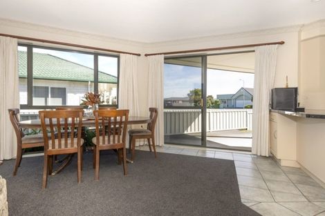 Photo of property in 74 Potae Avenue, Lytton West, Gisborne, 4010
