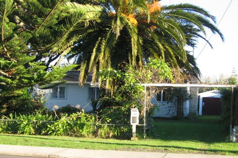 Photo of property in 14 Centreway Road, Orewa, 0931