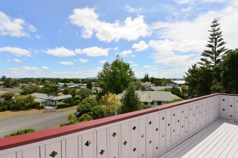 Photo of property in 30 Pohutukawa Drive, Pukete, Hamilton, 3200
