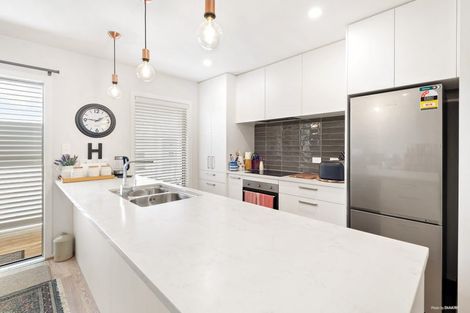 Photo of property in 4/19 Ruakiwi Road, Hamilton Lake, Hamilton, 3204