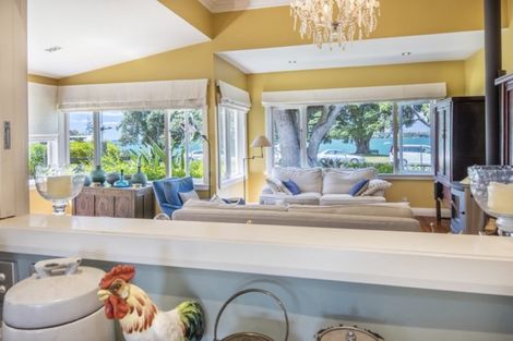 Photo of property in 43 King Edward Parade, Devonport, Auckland, 0624