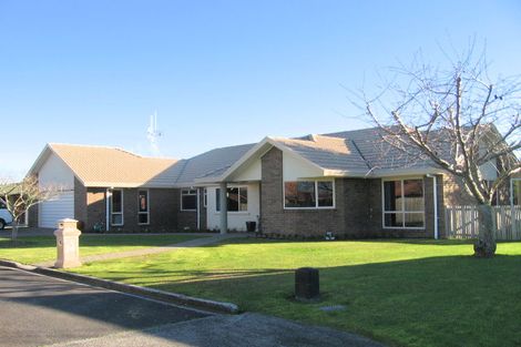 Photo of property in 18 Halcione Close, Flagstaff, Hamilton, 3210