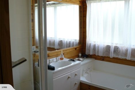 Photo of property in 114 Totara Close, Thames, 3500