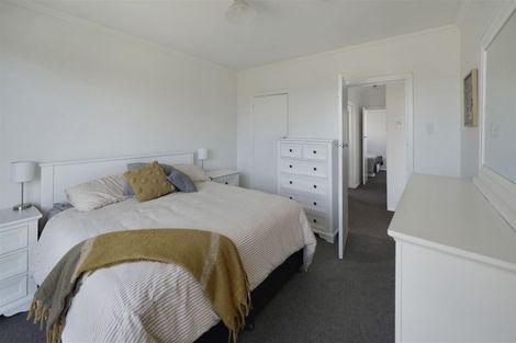Photo of property in 33 Croziers Road, St Albans, Christchurch, 8052