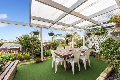 Photo of property in 51 Spence Road, Henderson, Auckland, 0612