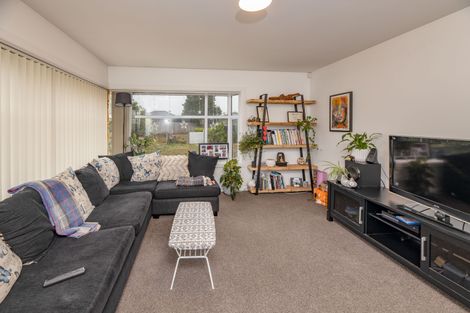 Photo of property in 127 Marlow Road, Aranui, Christchurch, 8061