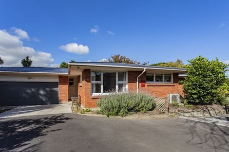 Photo of property in 213 Fifield Terrace, Opawa, Christchurch, 8023