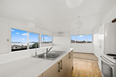 Photo of property in 19 Kotuku Place, Snells Beach, 0920