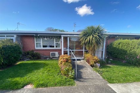 Photo of property in 4/69 Abberley Crescent, St Albans, Christchurch, 8014
