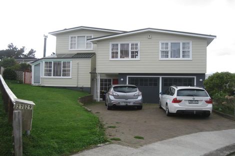 Photo of property in 28 Maple Grove, Kingston, Wellington, 6021