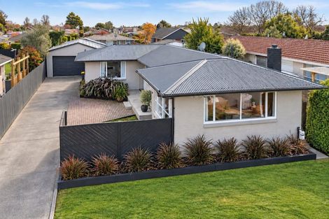 Photo of property in 73 Wingate Street, Redwood, Christchurch, 8051
