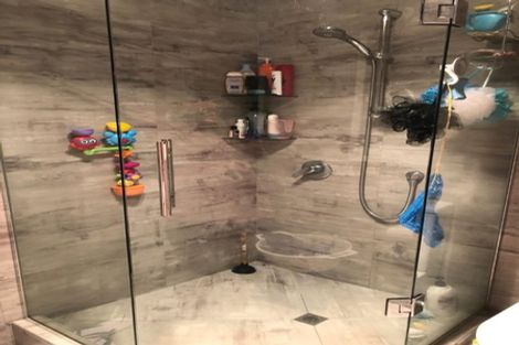 Photo of property in 9 Braund Place, Glenfield, Auckland, 0629