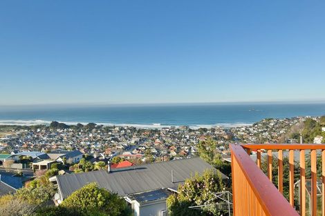 Photo of property in 131 Easther Crescent, Kew, Dunedin, 9012