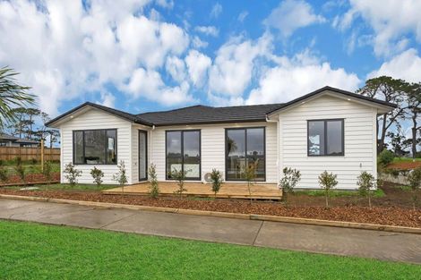 Photo of property in 14a Mclarin Road, Glenbrook, 2681