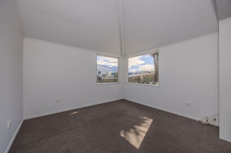 Photo of property in 9a Aeolus Place, Wanaka, 9305