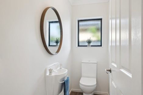 Photo of property in 150b Winchester Street, Levin, 5510