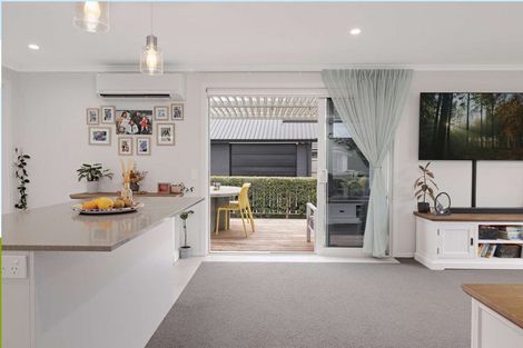 Photo of property in 20 Toi Place, Papamoa, 3118