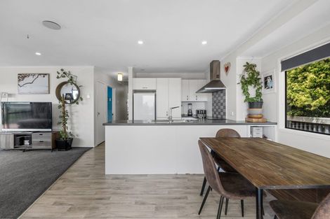 Photo of property in 1141 Scenic Drive North, Swanson, Auckland, 0816