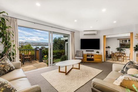 Photo of property in 140 Main Road, Titahi Bay, Porirua, 5022